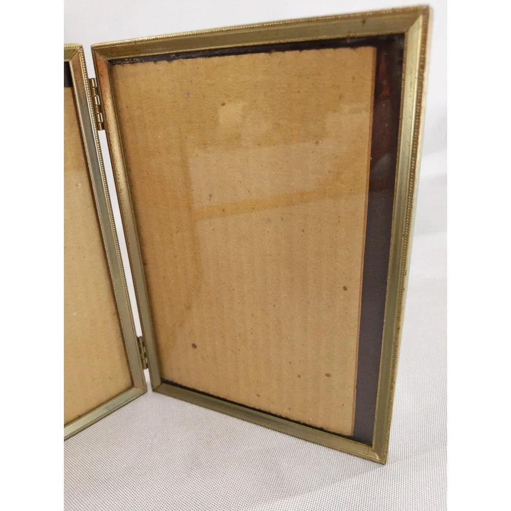 Vintage Folding Double Picture Frame Gold‎ Tone Metal Beaded Edge 5x7 Hinged